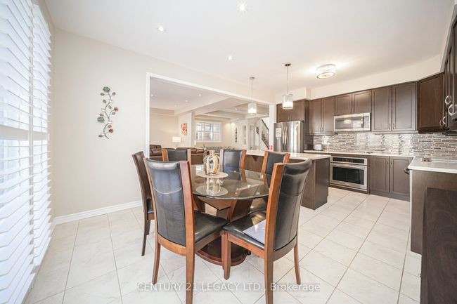 33 Callandar Rd, House other with 4 bedrooms, 3 bathrooms and 4 parking in Brampton ON | Image 48