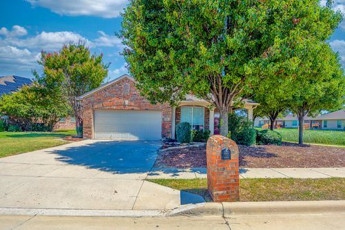 424 Baverton Ln, Haslet, TX, 76052-5195 | Card Image