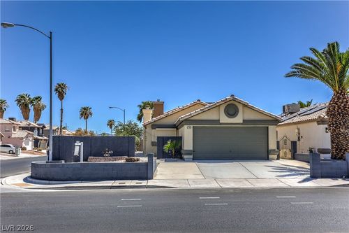 5783 Ballinger Dr, Las Vegas, NV, 89142-2656 | Card Image