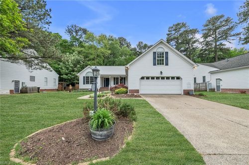 301 Sommerville Way, Seaford, VA, 23696-2487 | Card Image