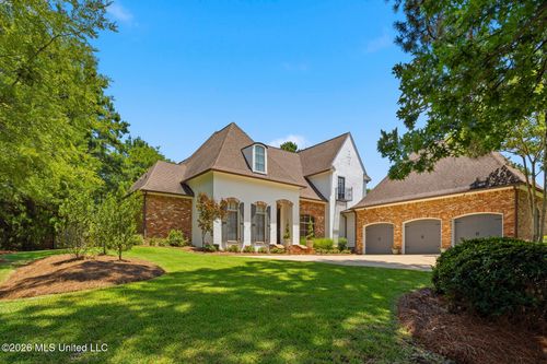 100 Cedar Woods Dr, Madison, MS, 39110-6591 | Card Image