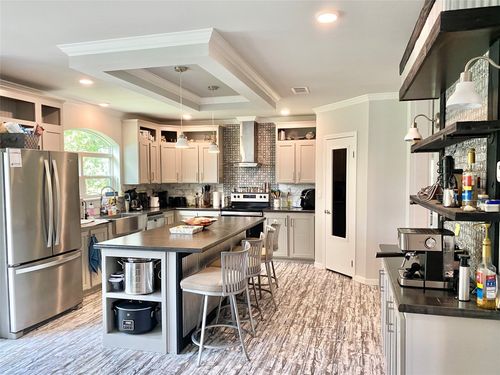 1093 County Road 205, Giddings, TX, 78942-5726 | Card Image