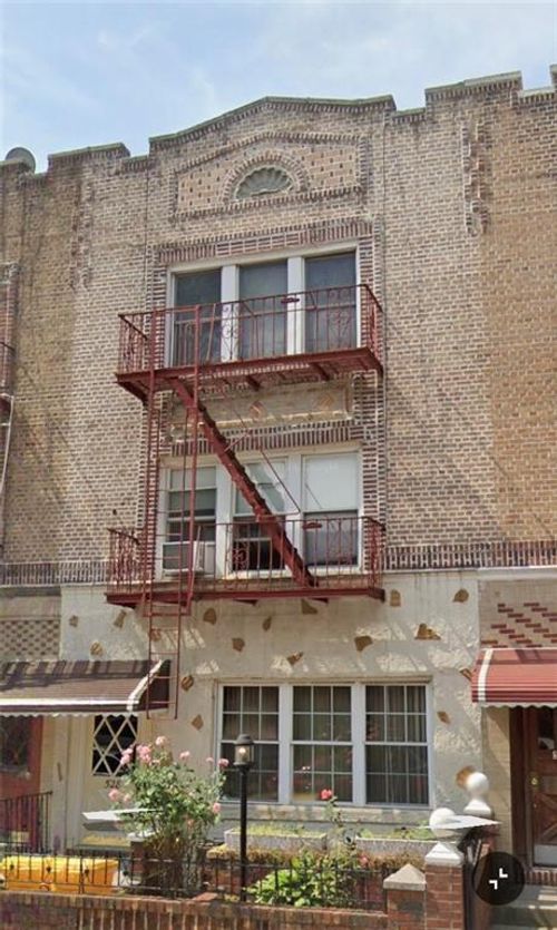 528 Ovington Ave, Brooklyn, NY, 11209-1726 | Card Image