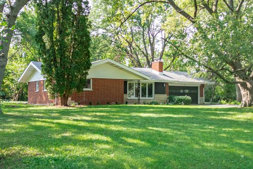 2815 Skyline Dr, Crystal Lake, IL, 60012-1223 | Card Image