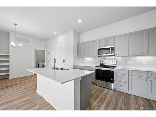 401-483 Interlocken Blvd, Broomfield, CO, 80021-5204 | Card Image