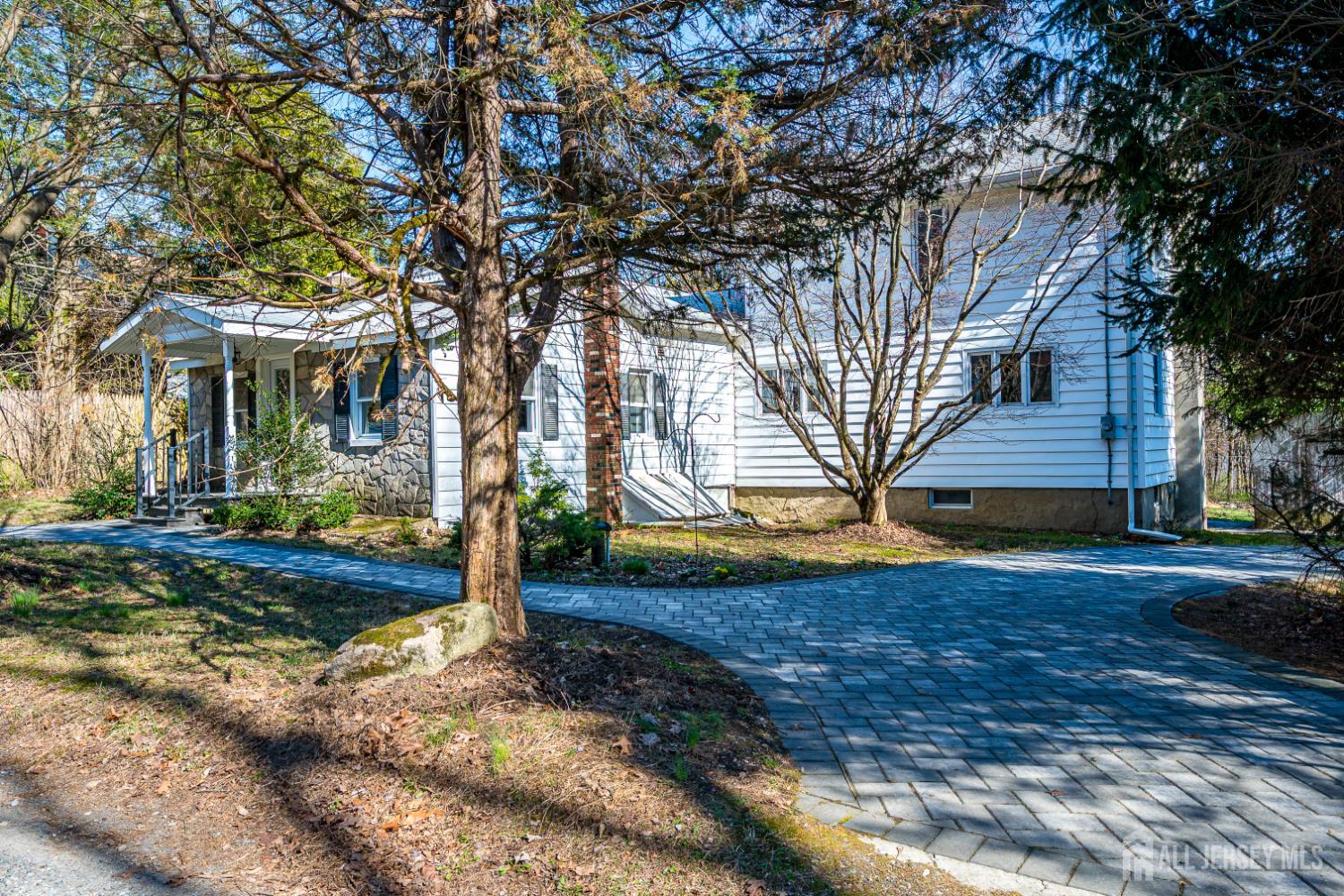 Residential in Lebanon Twp 3