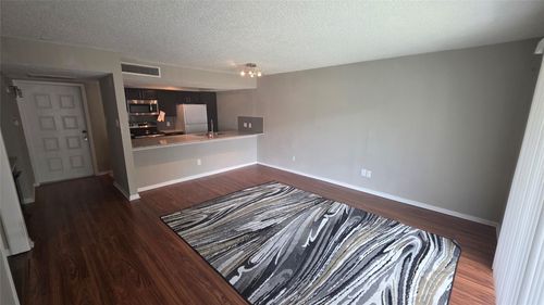 apt-13-2818 S Bartell Dr, Houston, TX, 77054-1432 | Card Image