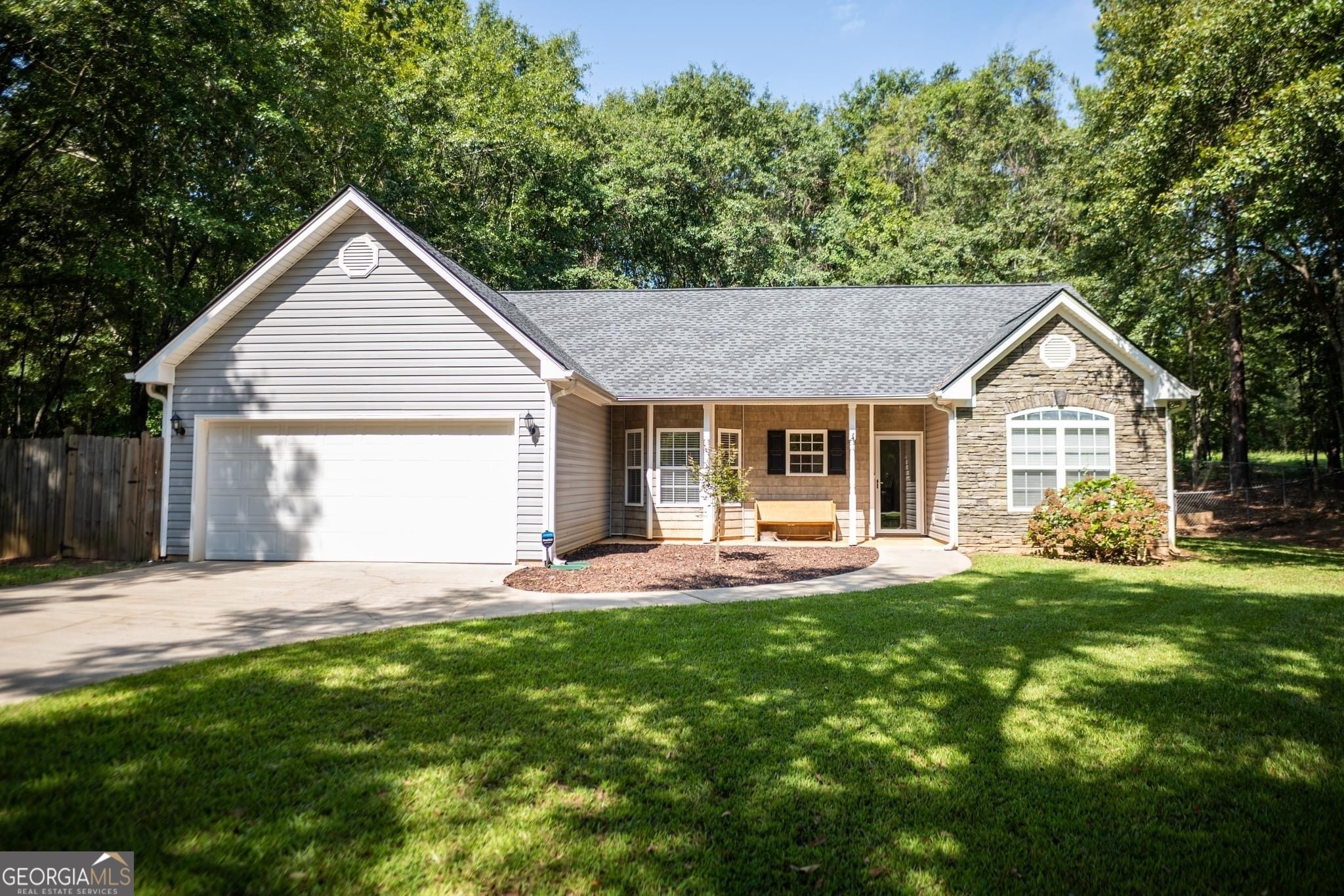 Deerfield Trce, Barnesville, GA 30204