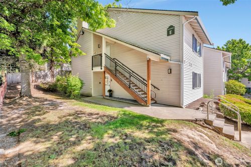 apt-e101-4231 Ne 5th St, Renton, WA, 98059-4738 | Card Image