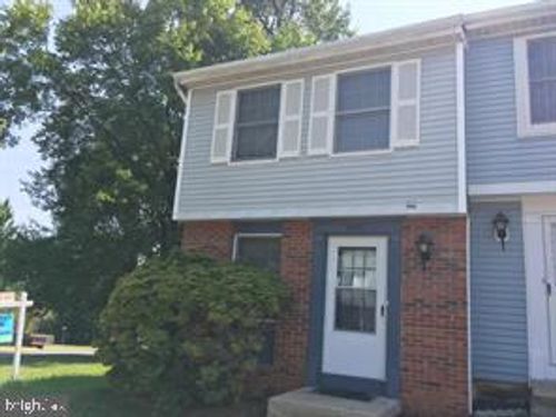 8430 Lazy Creek Ct, SPRINGFIELD, VA, 22153-3840 | Card Image
