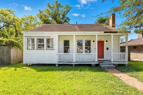 1005 W Orange Ave, Orange, TX, 77630-5030 | Card Image