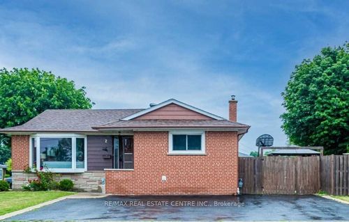 2 Milner Rd, Brampton, ON, L6W3A5 | Card Image