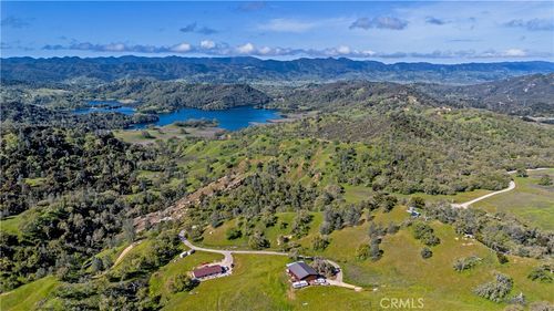 4235 Vista Del Lago, Santa Margarita, CA, 93453-8675 | Card Image