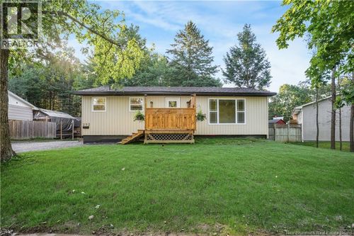 292 Macpherson St, Fredericton, NB, E3A4X6 | Card Image
