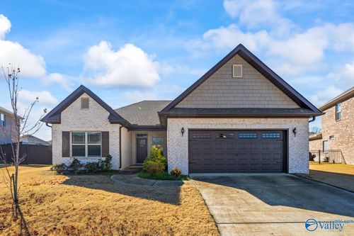 224 Jubilee Cir Se, Huntsville, AL, 35803-3066 | Card Image