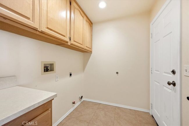 Laundry Room | Image 25