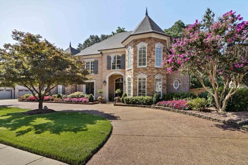 7571 Tagg Dr, Germantown, TN, 38138-5828 | Card Image