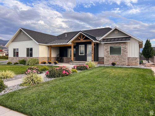 582 E 5020 N, Enoch, UT, 84721-7439 | Card Image