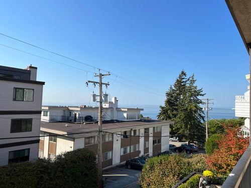 206-1285 Martin Street, White Rock, BC, V4B3W4 | Card Image