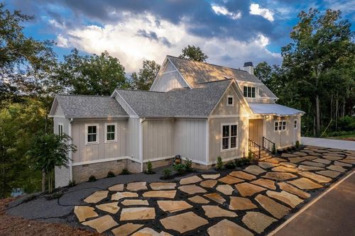 300 Chandler Rd, Doyle, TN, 38559-3208 | Card Image