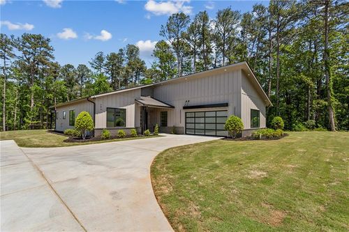 193 Laura Lake Rd, Marietta, GA, 30066-5124 | Card Image