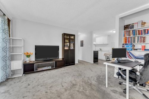 208-7220 Lindsay Rd, Richmond, BC, V7C3M6 | Card Image