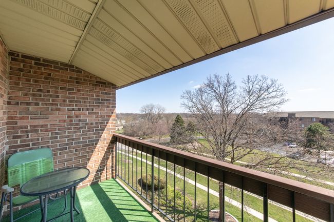 APT-405 - 714 Walnut Dr, Condo with 2 bedrooms, 2 bathrooms and 1 parking in Darien IL | Image 11