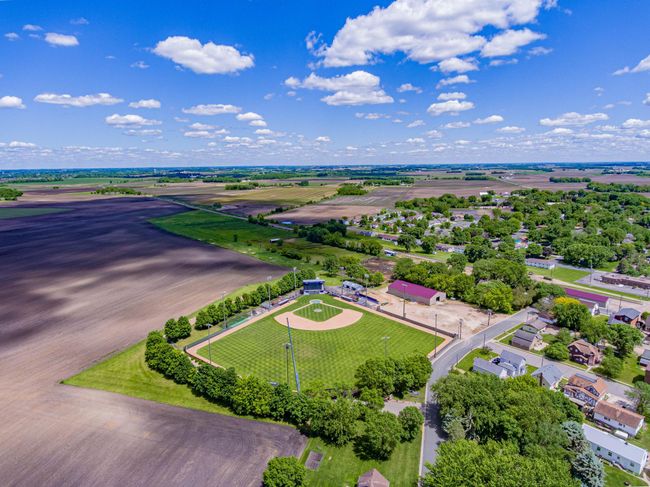 141 Jacob St, House other with 4 bedrooms, 3 bathrooms and null parking in Hamburg MN | Image 74