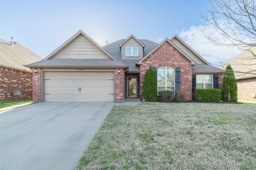 3386 S 208th East Ave, Broken Arrow, OK, 74014-5282 | Card Image