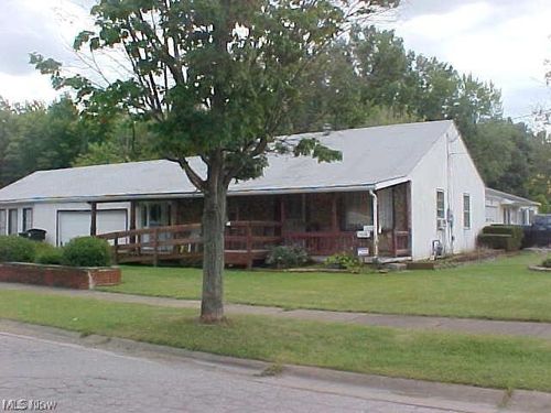 1707 Deerfield Ave Sw, Warren, OH, 44485-3940 | Card Image