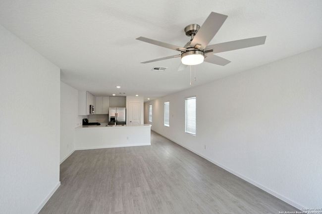 11559 Field Briar, House other with 3 bedrooms, 2 bathrooms and null parking in Converse TX | Image 8