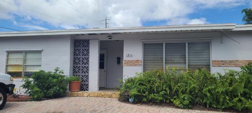 1311 Ne 42nd St, Pompano Beach, FL, 33064-6131 | Card Image