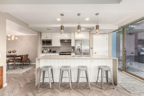 4014-7161 E Rancho Vista Dr, Scottsdale, AZ, 85251-1495 | Card Image