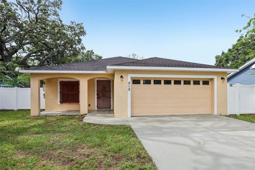 212 W Humphrey St, TAMPA, FL, 33604-1337 | Card Image