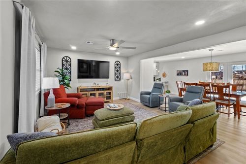 708 Nw J St, Bentonville, AR, 72712-4541 | Card Image