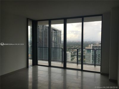 3510 - 68 Se 6th St, Condo with 2 bedrooms, 2 bathrooms and null parking in Miami FL | Image 2