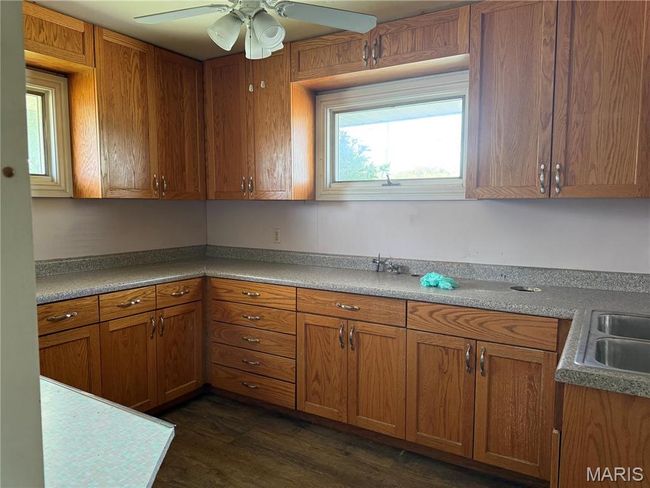 114 N Hibbard St, Home with 0 bedrooms, 0 bathrooms and null parking in Staunton IL | Image 8