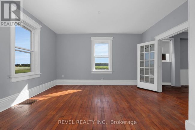 7281 9 Th Line, House other with 4 bedrooms, 2 bathrooms and 10 parking in Thornton ON | Image 16