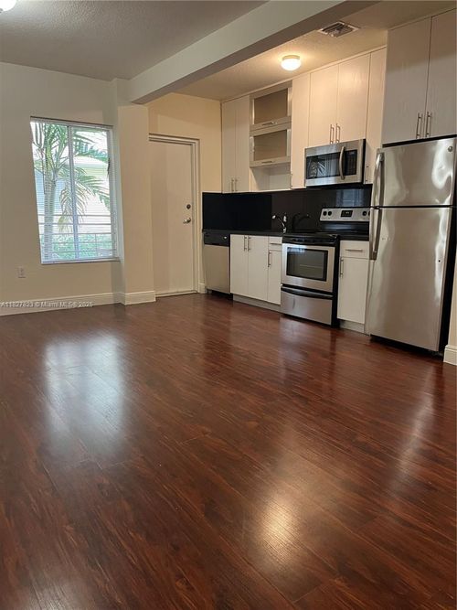 apt-4-2931 Sheridan Ave, Miami Beach, FL, 33140-4362 | Card Image