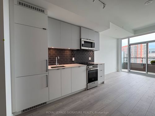 1108-285 Dufferin St, Toronto, ON, M6K0J2 | Card Image