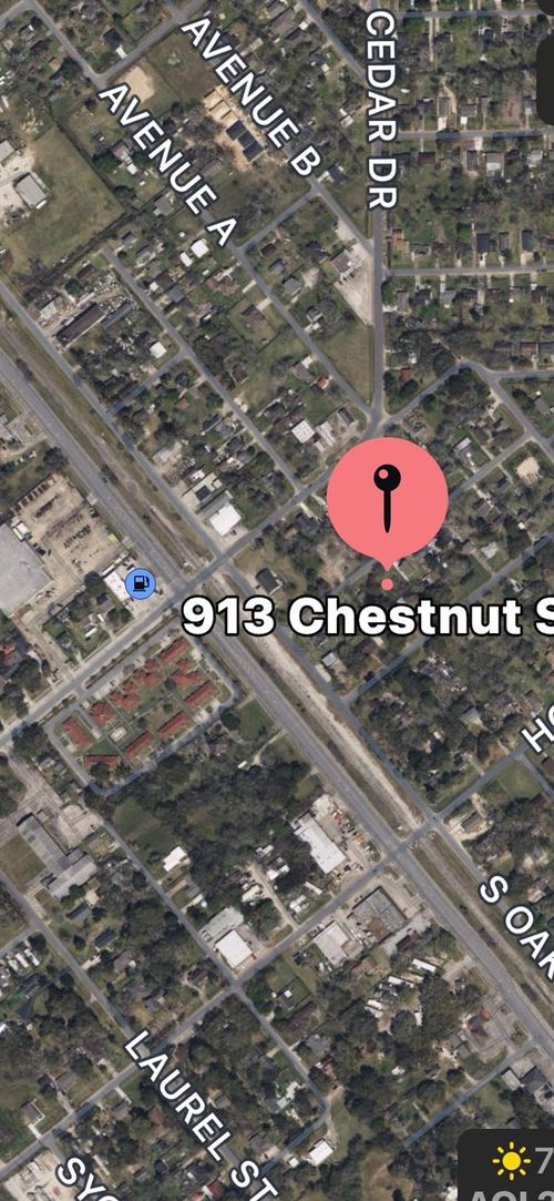 913 Chestnut St, La Marque, TX, 77568-4313 | Card Image