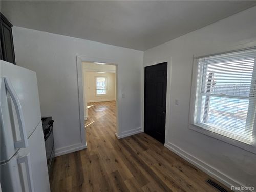 715 Randall St, Lansing, MI, 48906-4254 | Card Image