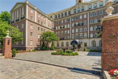 U505 - 5621 Cary Street Road, Condo with 3 bedrooms, 2 bathrooms and null parking in Richmond VA | Image 3