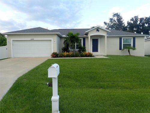 11200 Chalet Ave, ENGLEWOOD, FL, 34224-7904 | Card Image