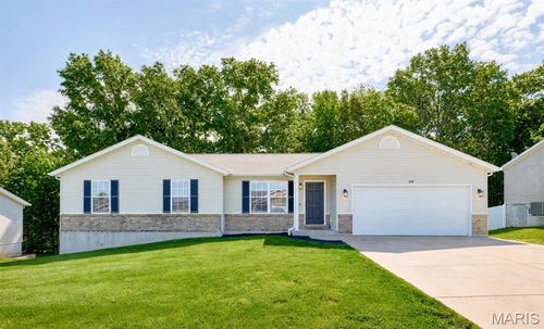 324 Parkway Dr, Troy, MO, 63379-2942 | Card Image