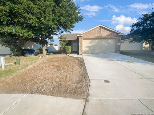 611 Tom Kemp Dr, New Braunfels, TX, 78130-3681 | Card Image