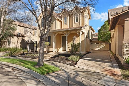 60 S Pacifico St, Mountain House, CA, 95391-2072 | Card Image