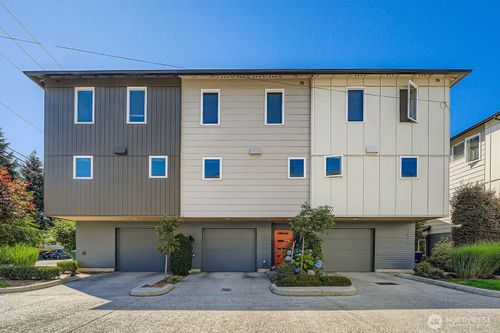 1807 Sw 96th Ln, Seattle, WA, 98106-4004 | Card Image