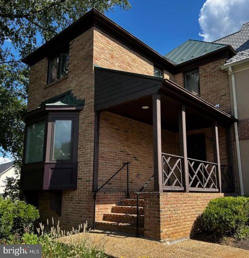 218 E Marshall St, Middleburg, VA, 20117-2682 | Card Image