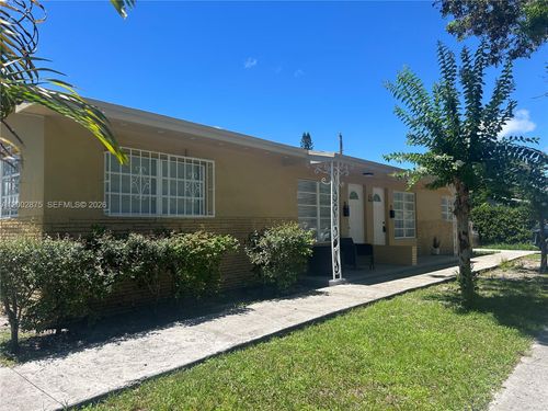 1-2-412 Sw 10th St, Hallandale Beach, FL, 33009-6941 | Card Image